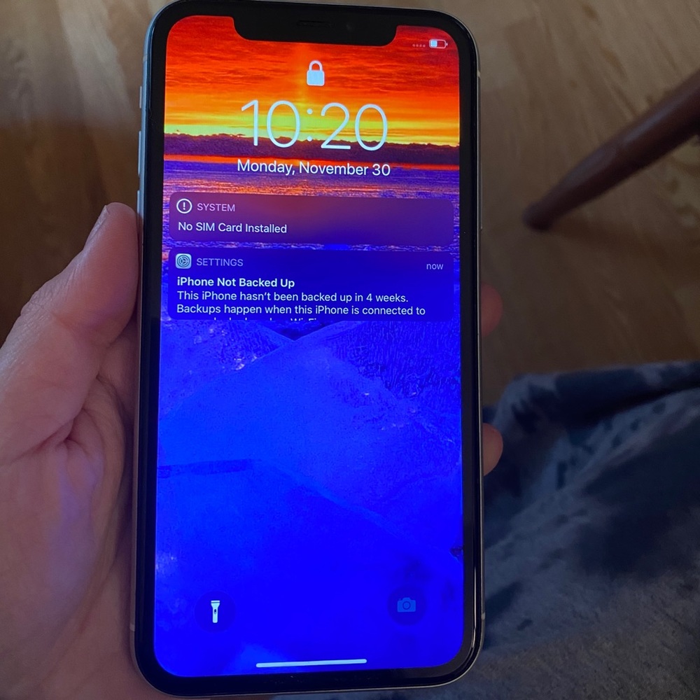 iPhone XR - Picture 1 of 4